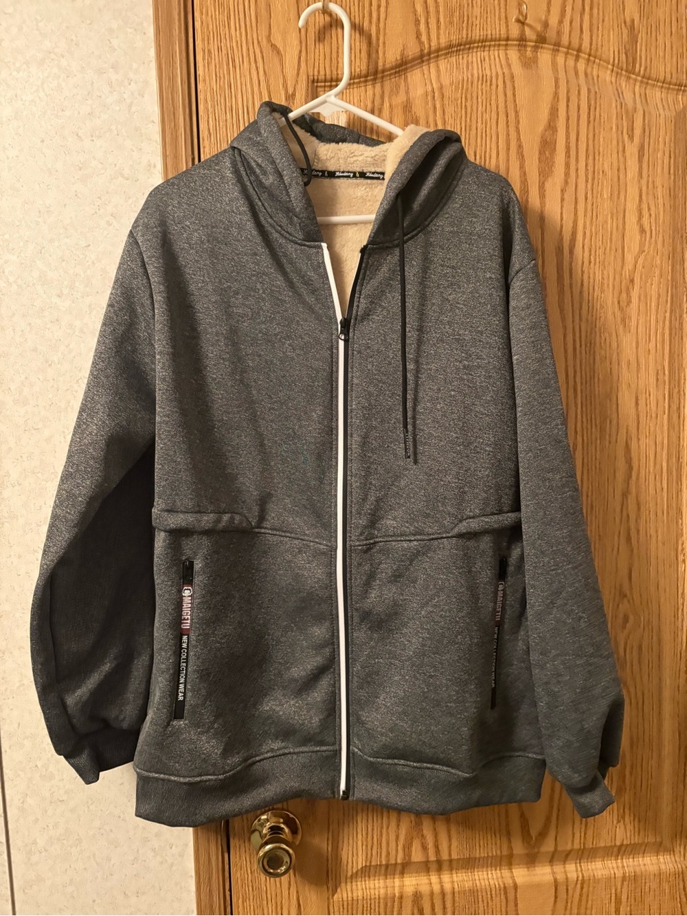 Men's Gray Zip-Up Hooded Jacket